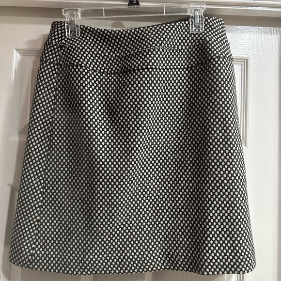 Talbots Size 8 Black and White Wool Lined Button Wrap Mini Skirt Short Mid Thigh - Picture 2 of 7